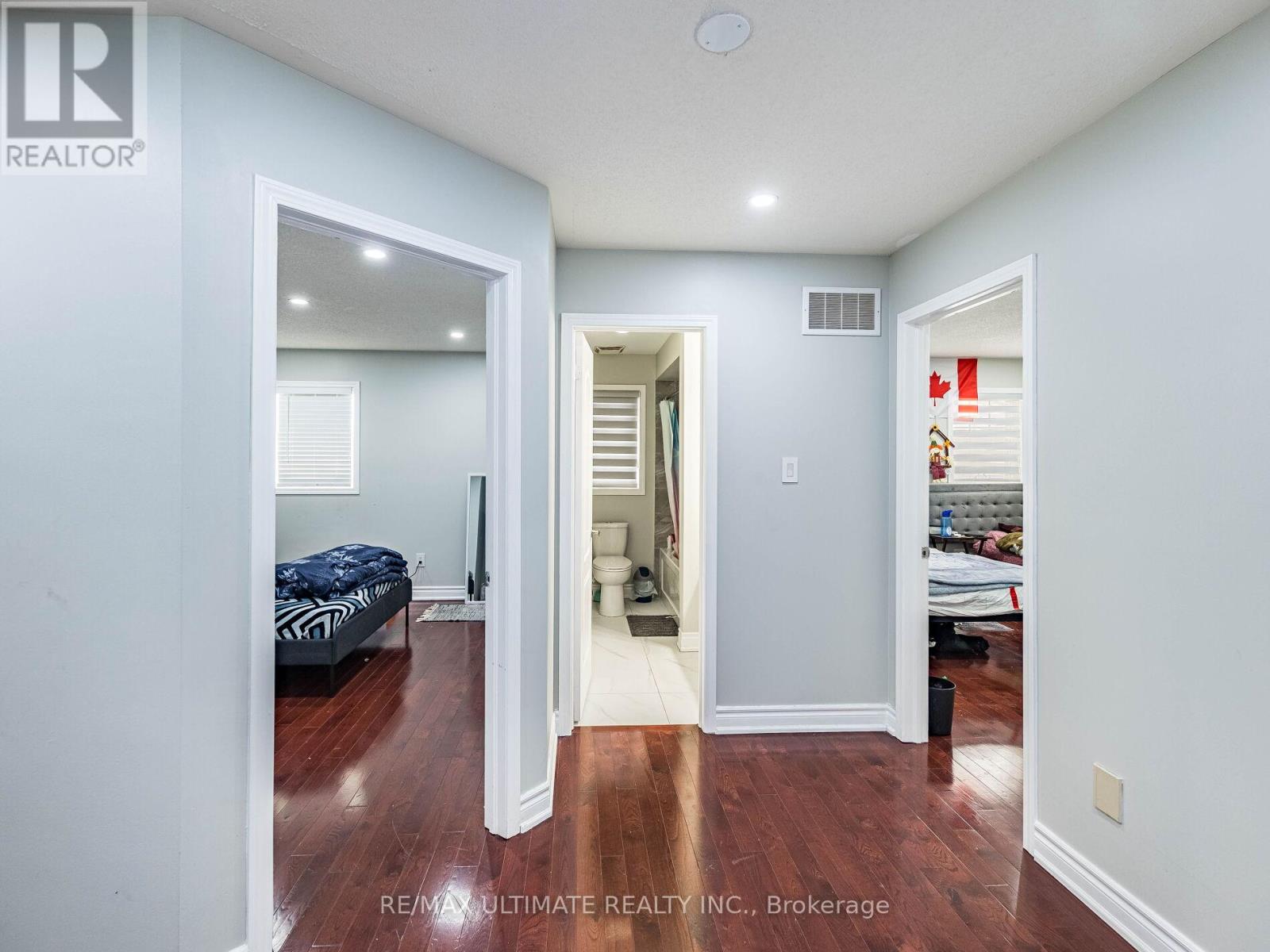 22 Beresford Crescent, Brampton, Ontario  L6P 2M2 - Photo 24 - W12783870