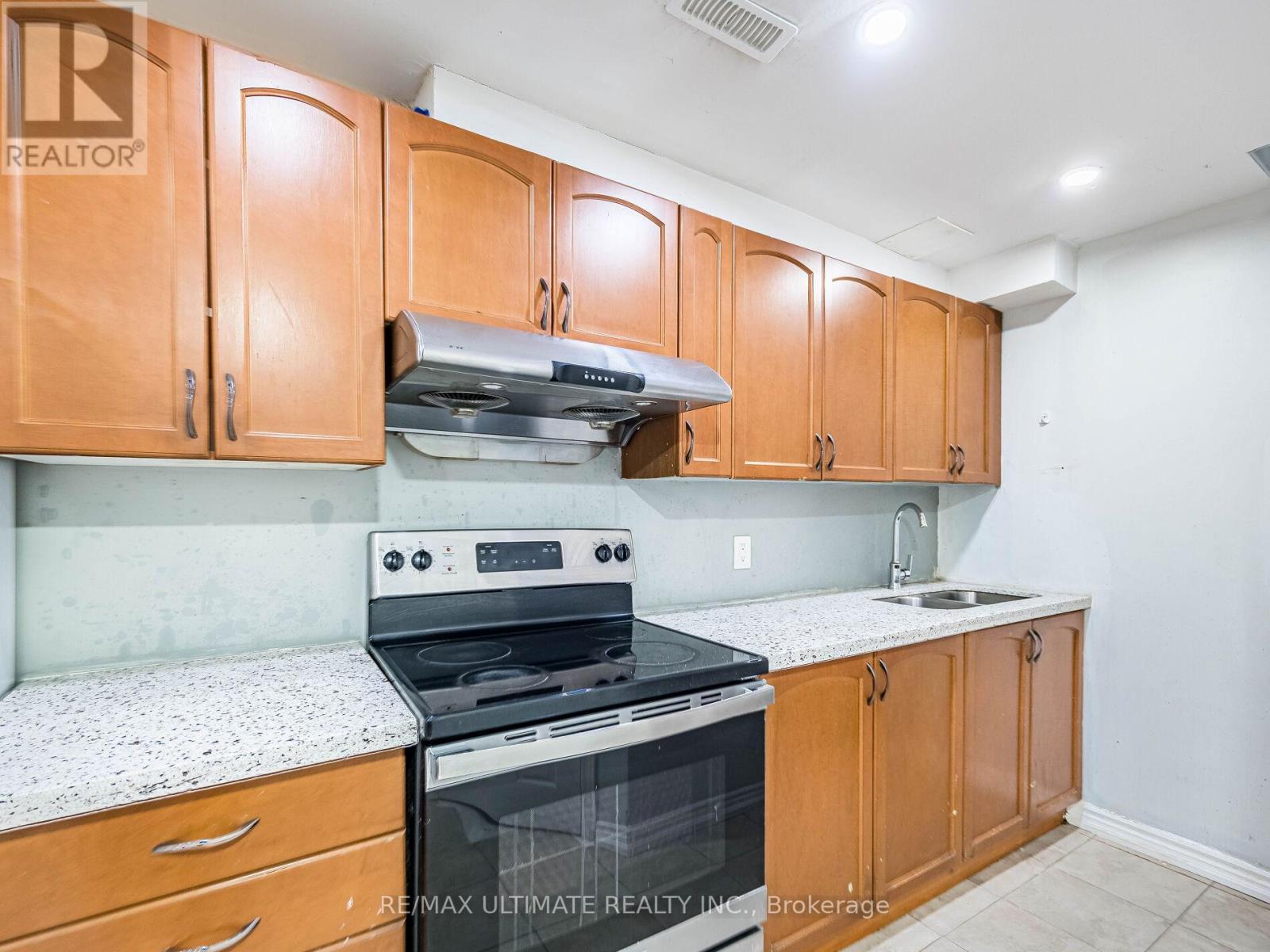 22 Beresford Crescent, Brampton, Ontario  L6P 2M2 - Photo 41 - W12783870