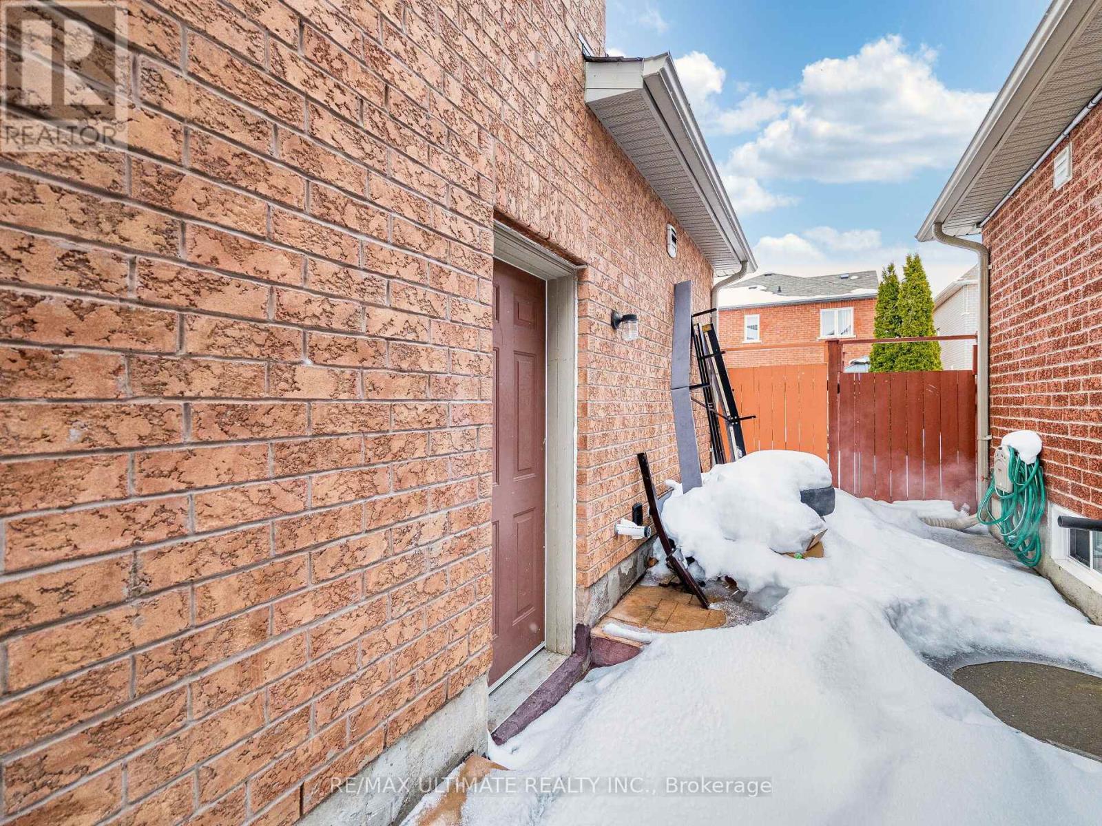 22 Beresford Crescent, Brampton, Ontario  L6P 2M2 - Photo 48 - W12783870