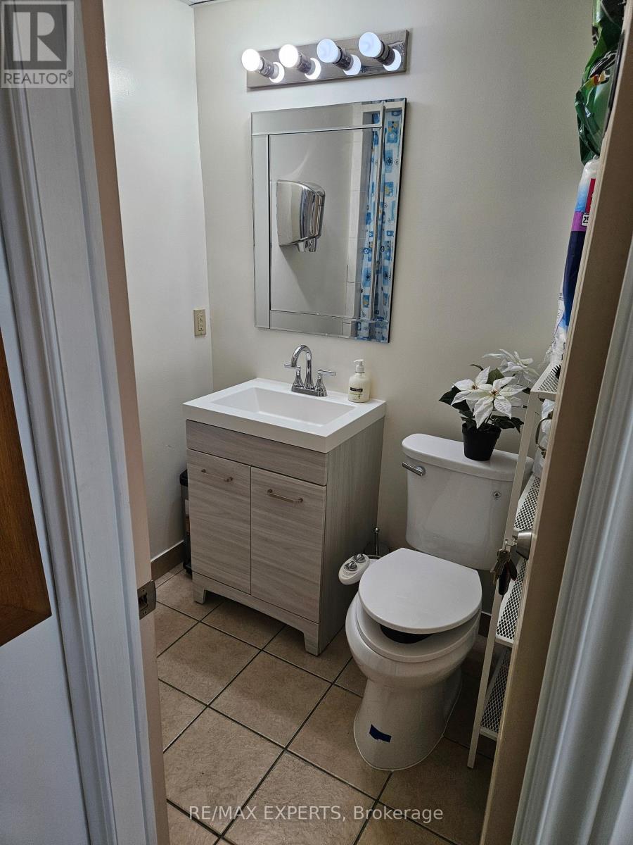 2 - 1270 Finch Avenue W, Toronto, Ontario  M3J 3J7 - Photo 6 - W12783876