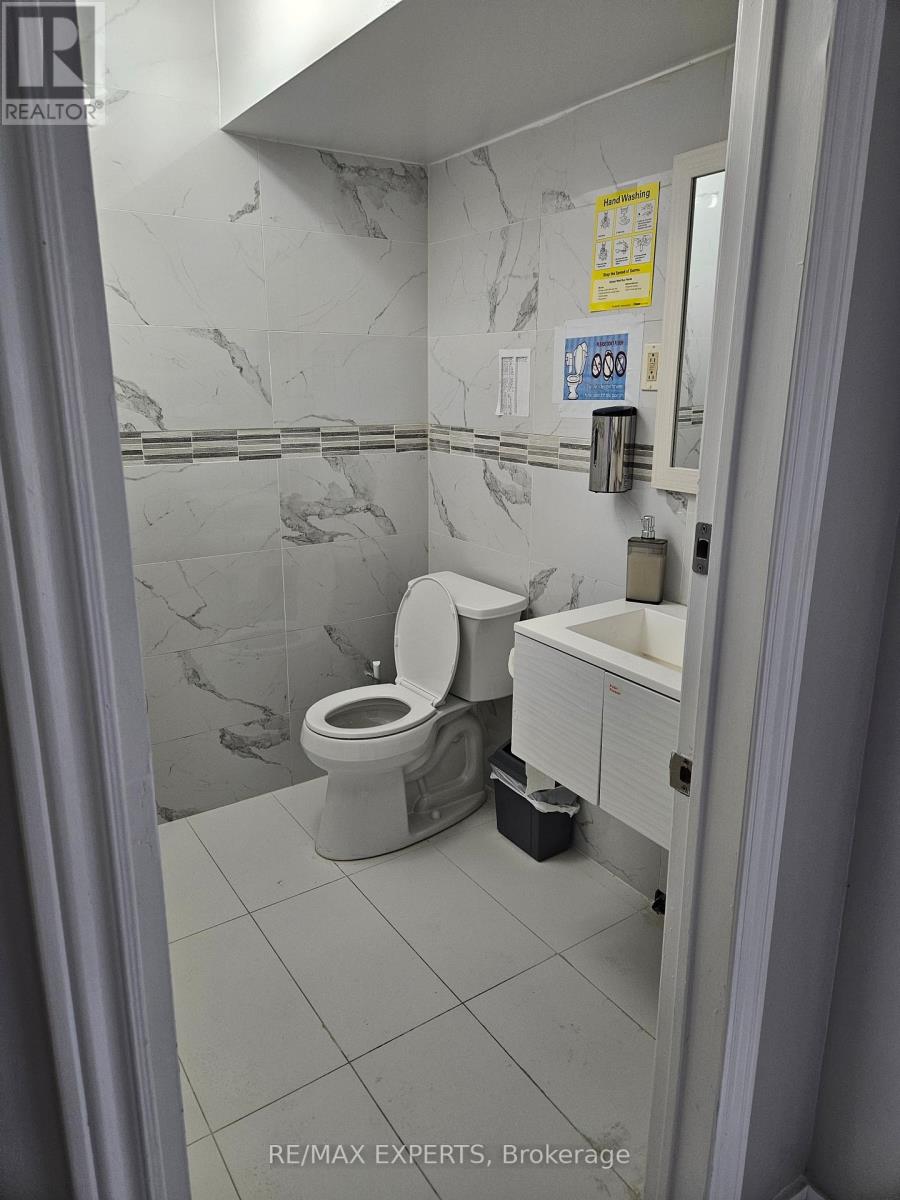 2 - 1270 Finch Avenue W, Toronto, Ontario  M3J 3J7 - Photo 18 - W12783890