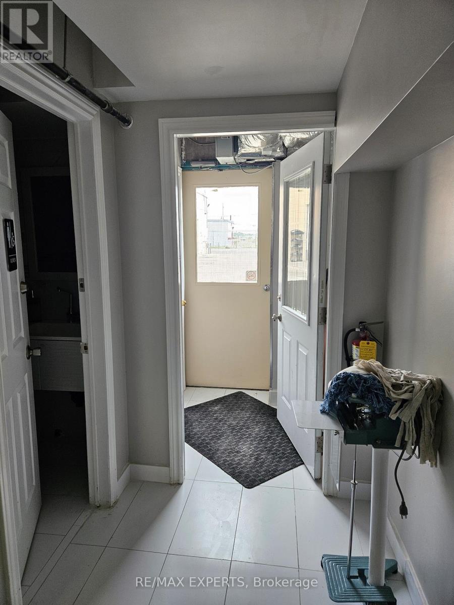 2 - 1270 Finch Avenue W, Toronto, Ontario  M3J 3J7 - Photo 19 - W12783890