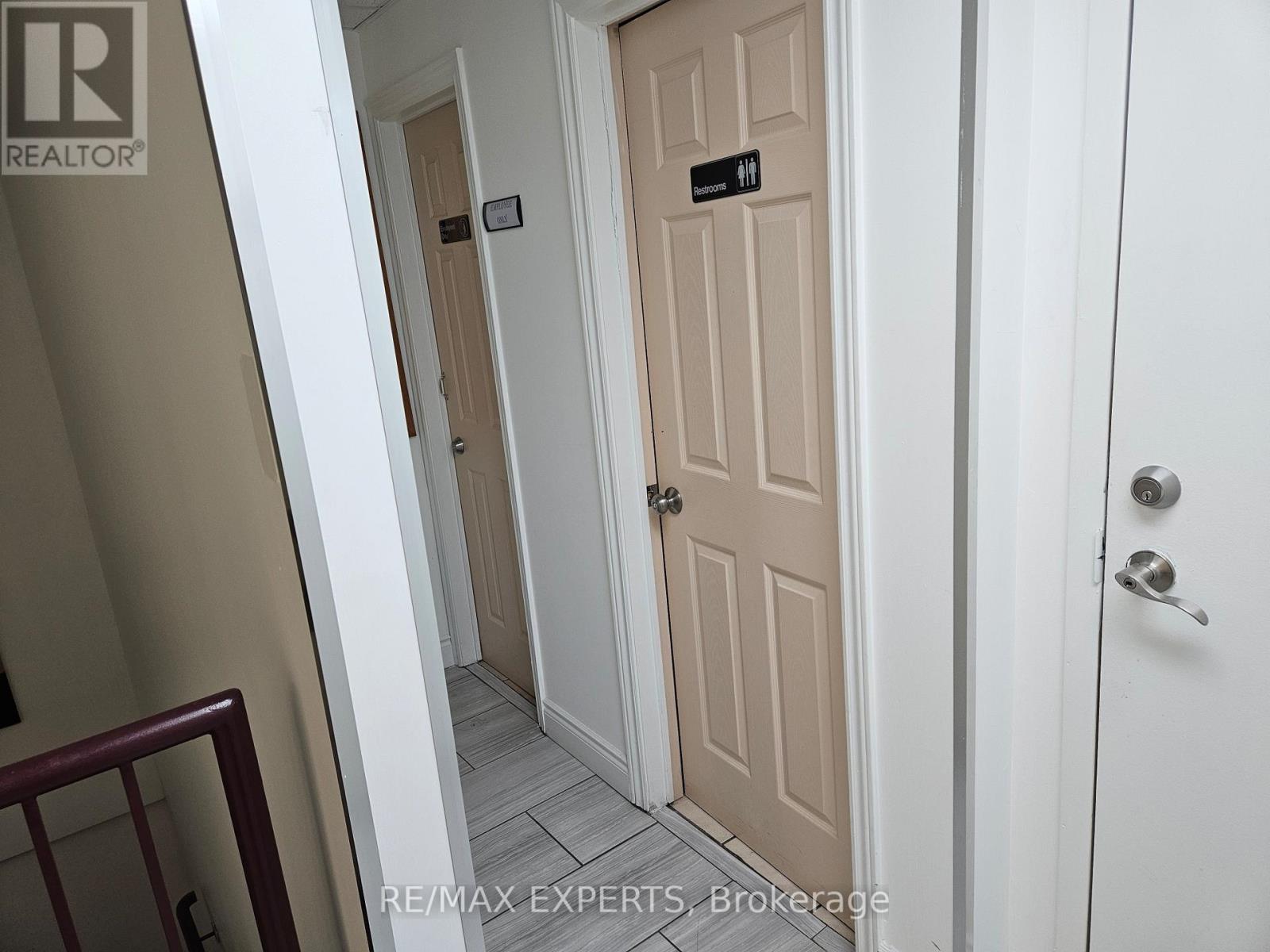 2 - 1270 Finch Avenue W, Toronto, Ontario  M3J 3J7 - Photo 4 - W12783890