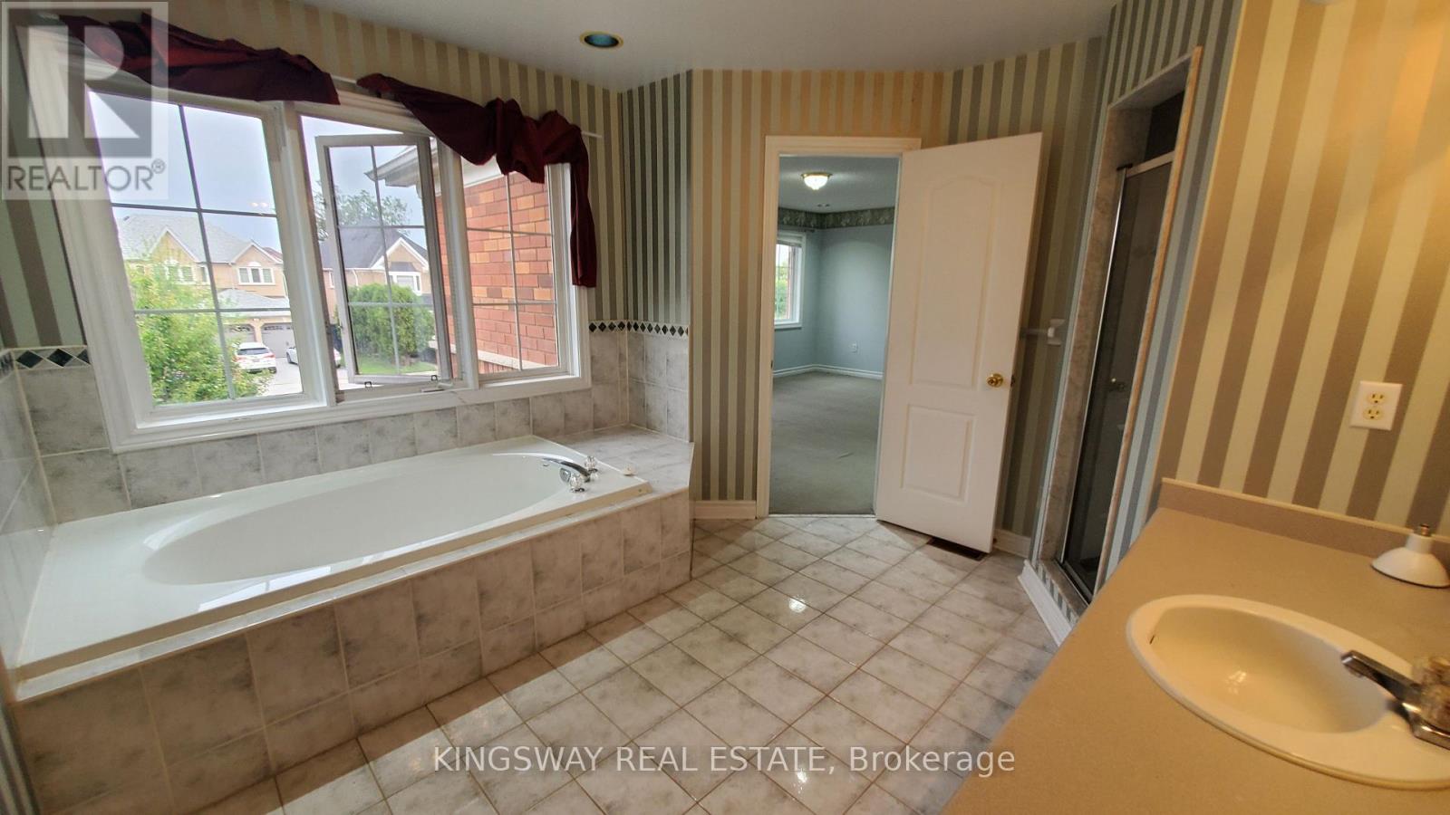 Main - 134 Fernforest Drive, Brampton, Ontario  L6R 1L6 - Photo 22 - W12783910