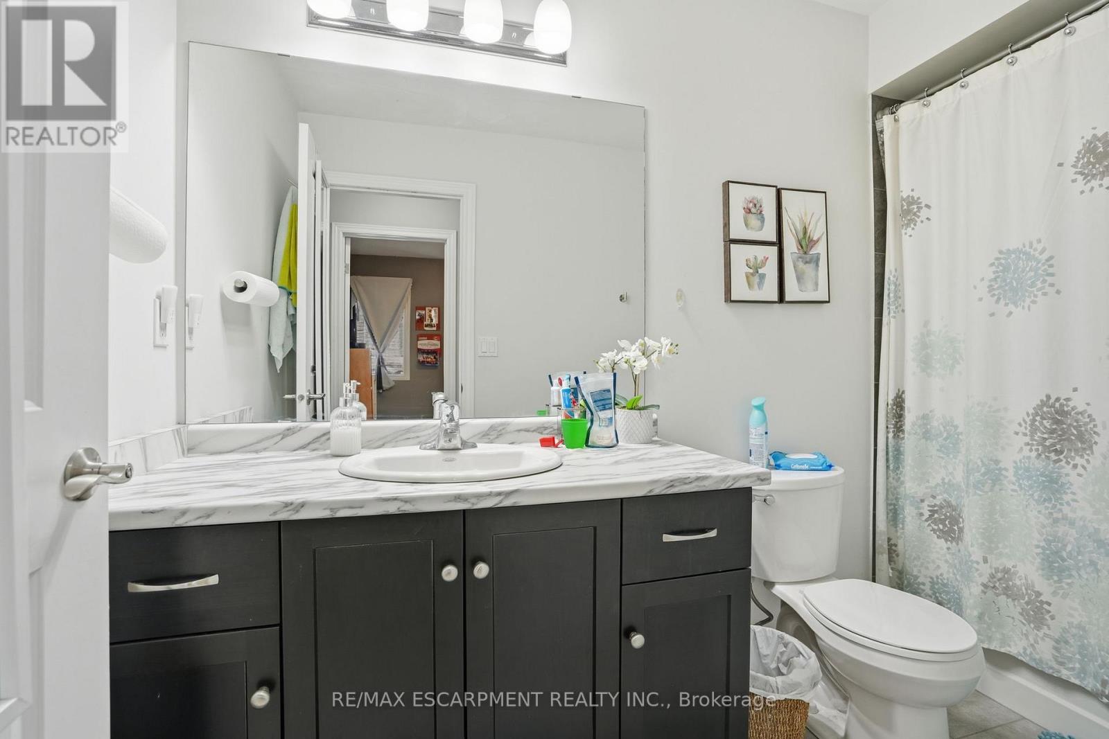 6 - 7 Lakelawn Road, Grimsby, Ontario  L3M 0E9 - Photo 19 - X12783786