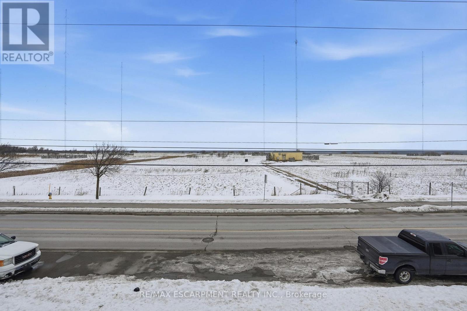 6 - 7 Lakelawn Road, Grimsby, Ontario  L3M 0E9 - Photo 27 - X12783786