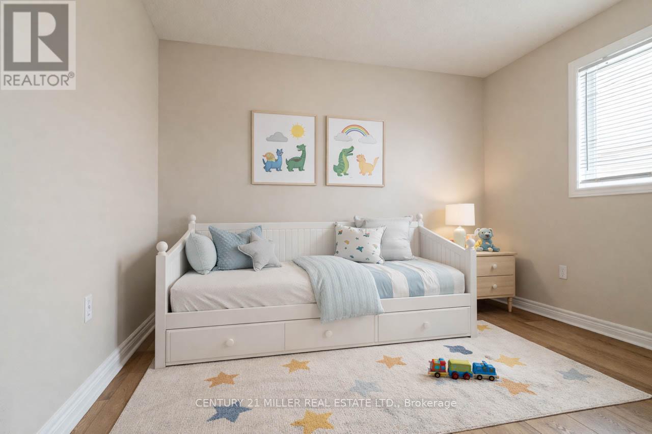 19 Henderson Drive, Guelph, Ontario  N1E 0A1 - Photo 11 - X12783812