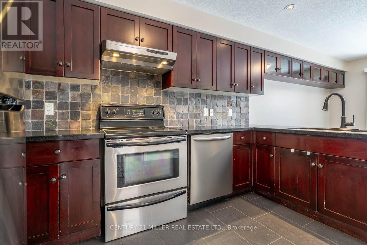 19 Henderson Drive, Guelph, Ontario  N1E 0A1 - Photo 4 - X12783812