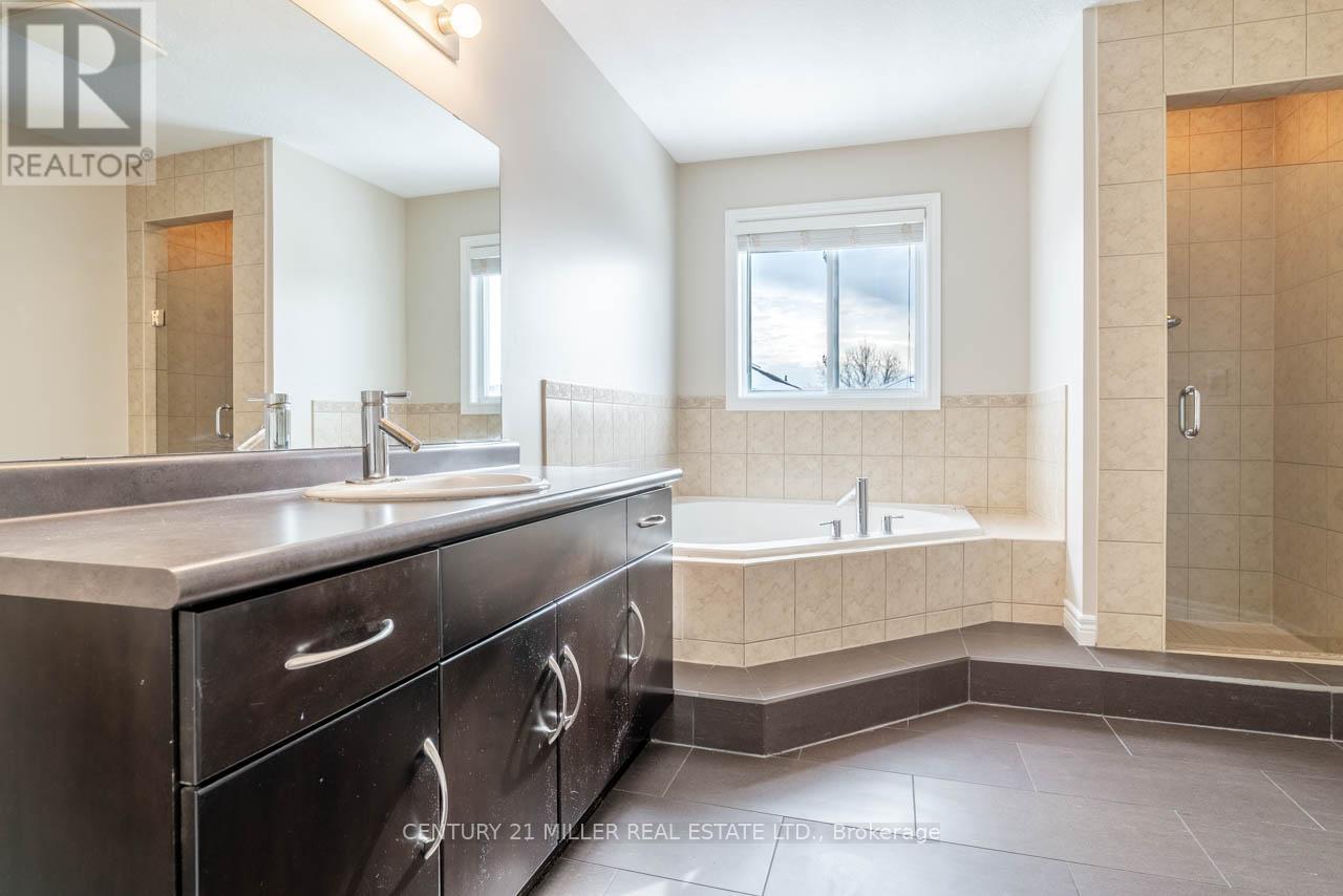 19 Henderson Drive, Guelph, Ontario  N1E 0A1 - Photo 8 - X12783812