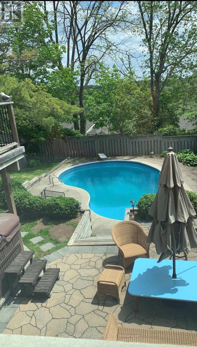 41 Tinatawa Court, Kitchener, Ontario  N2A 3G9 - Photo 33 - X12783892