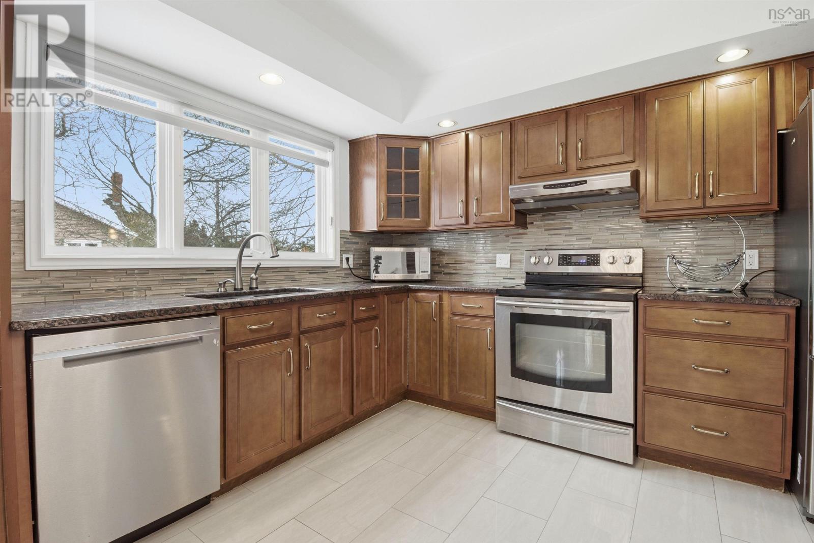 1 Brackley Place, Halifax, Nova Scotia  B3M 4H2 - Photo 13 - 202602654