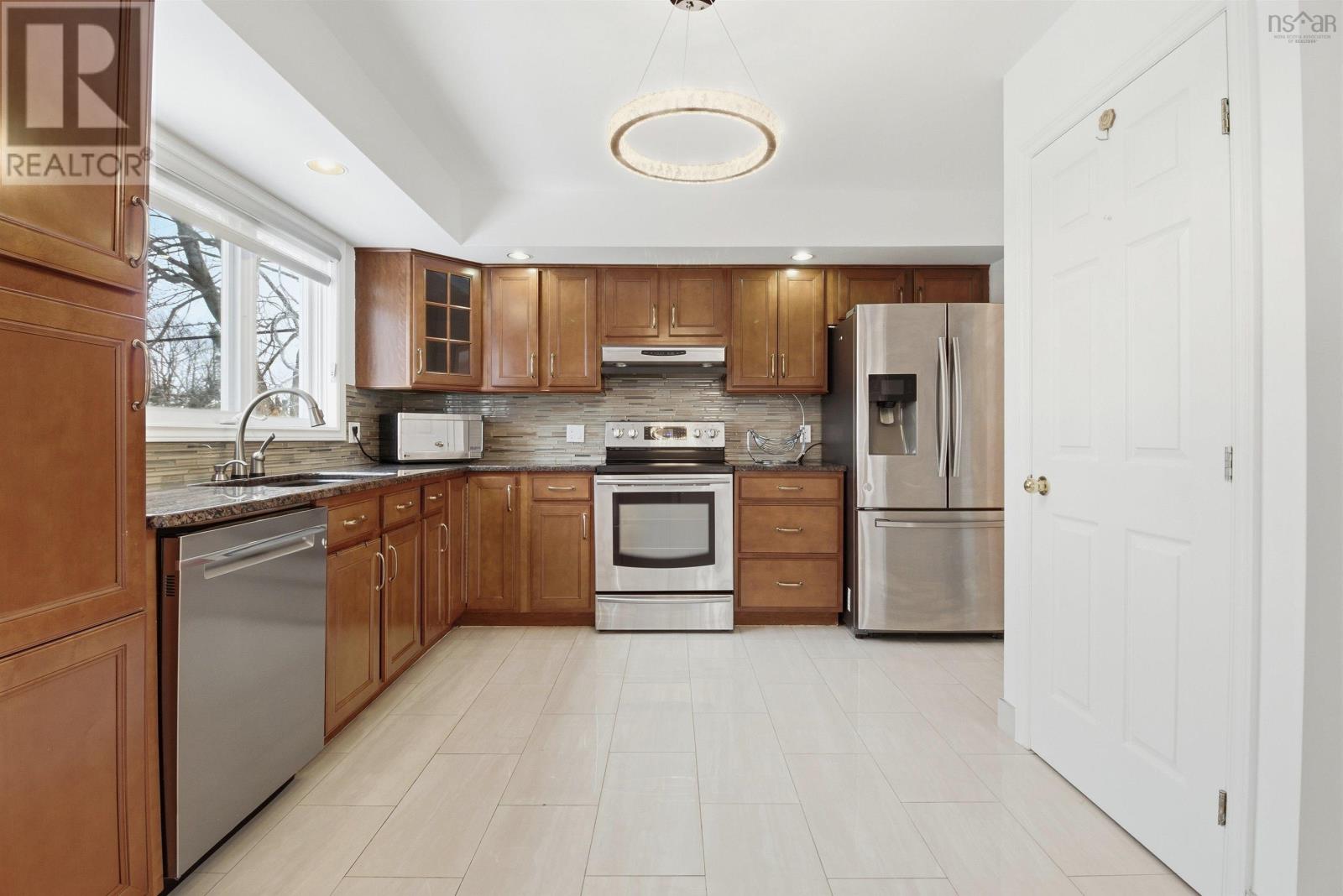 1 Brackley Place, Halifax, Nova Scotia  B3M 4H2 - Photo 14 - 202602654