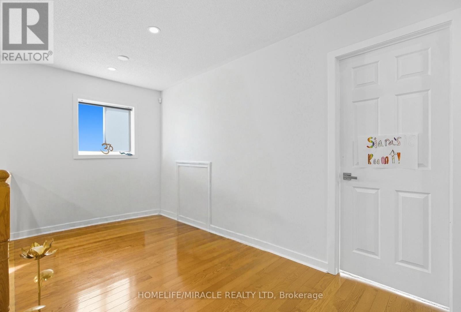 12 Robert Attersley Drive E, Whitby, Ontario  L1R 3E3 - Photo 15 - E12783708