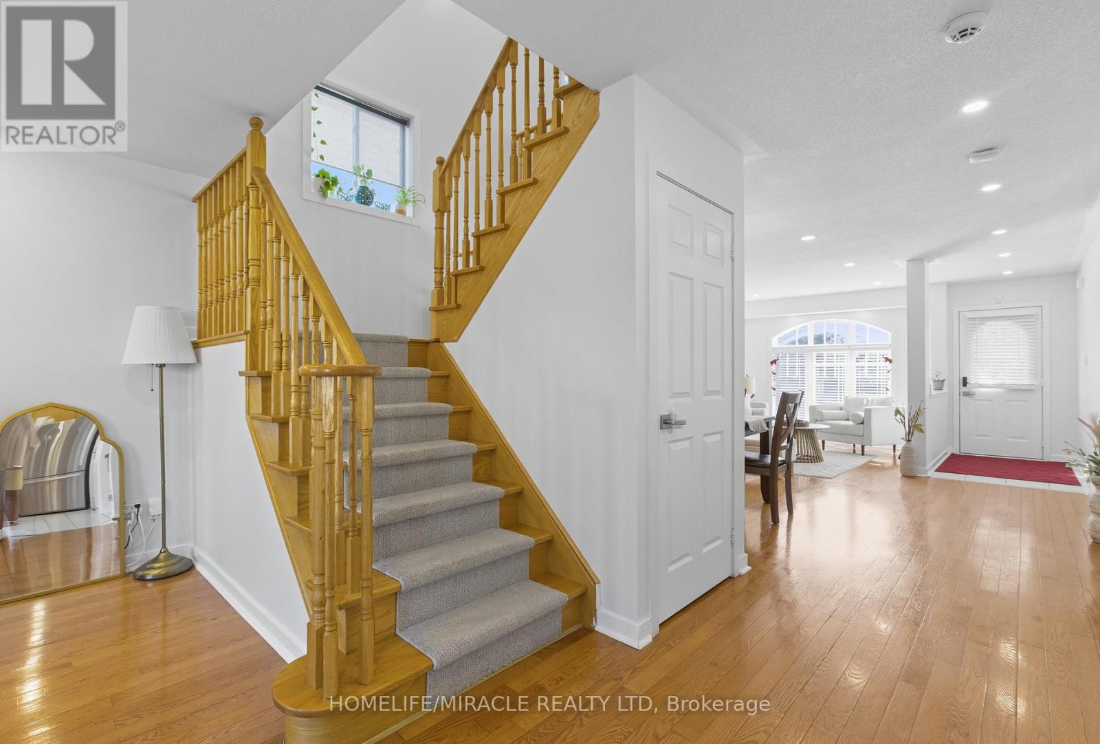 12 Robert Attersley Drive E, Whitby, Ontario  L1R 3E3 - Photo 12 - E12783708