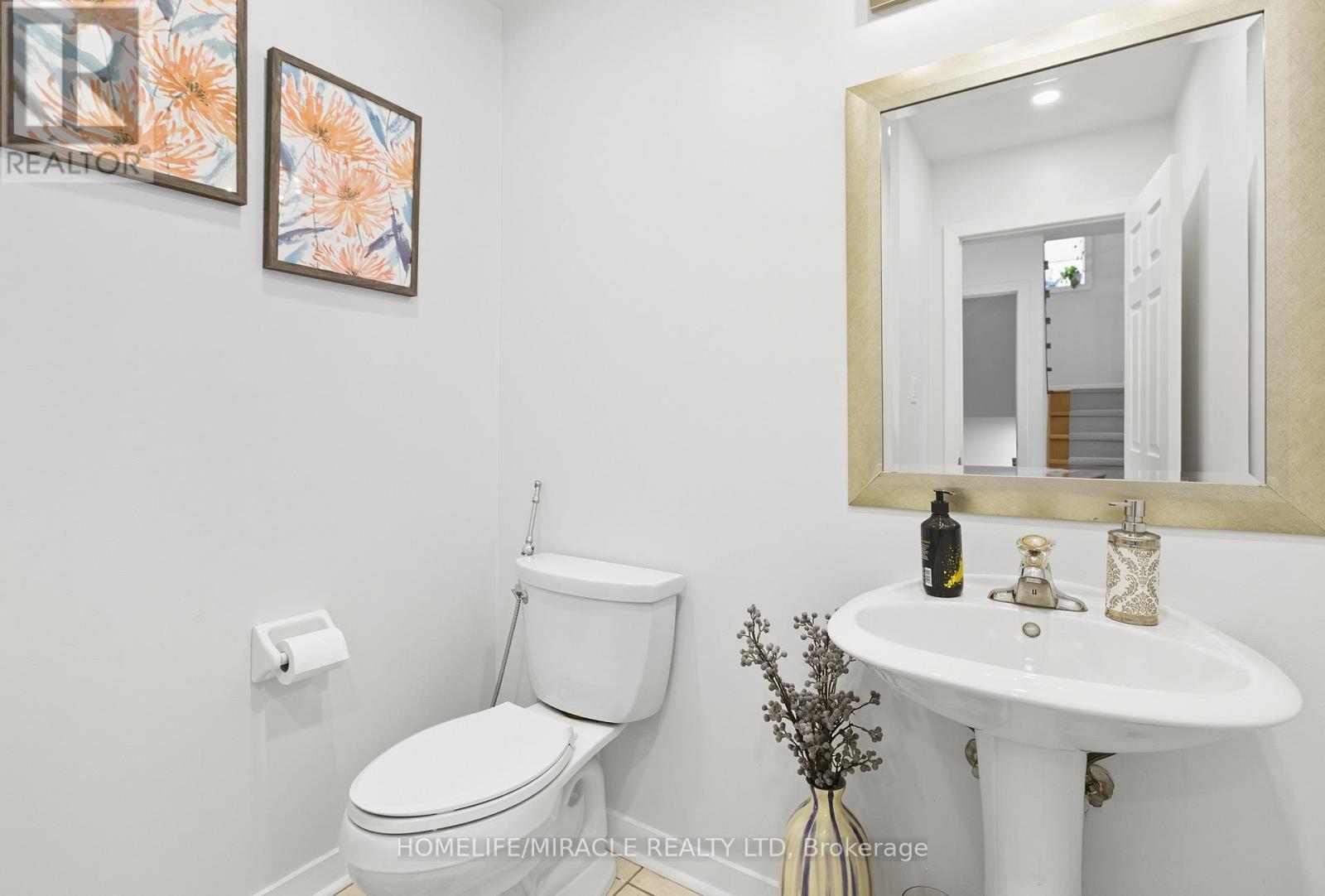 12 Robert Attersley Drive E, Whitby, Ontario  L1R 3E3 - Photo 16 - E12783708