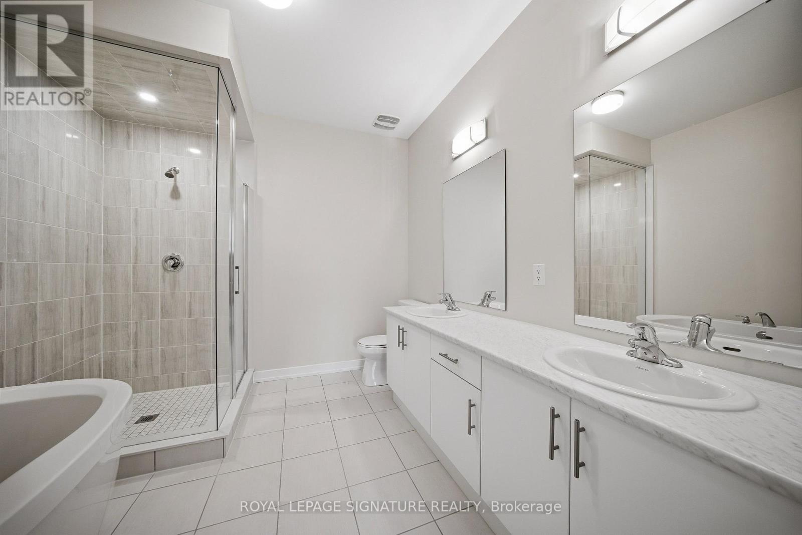 1201 Dartmouth Crescent, Oakville, Ontario  L6H 8C3 - Photo 23 - W12782998