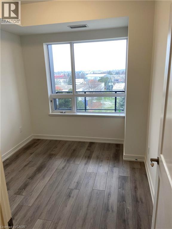 251 Northfield Drive Unit# 522, Waterloo, Ontario  N2K 0G9 - Photo 11 - 40789088