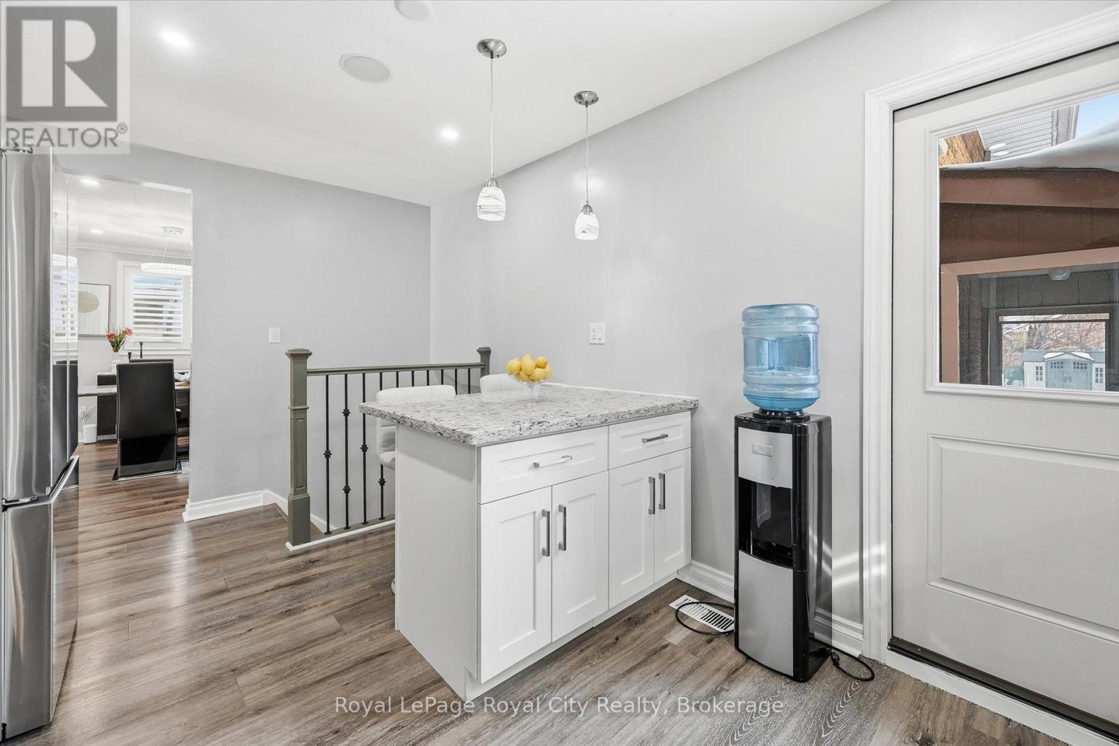 74 Summercrest Drive, Hamilton, Ontario  L8K 6G6 - Photo 12 - X12783960