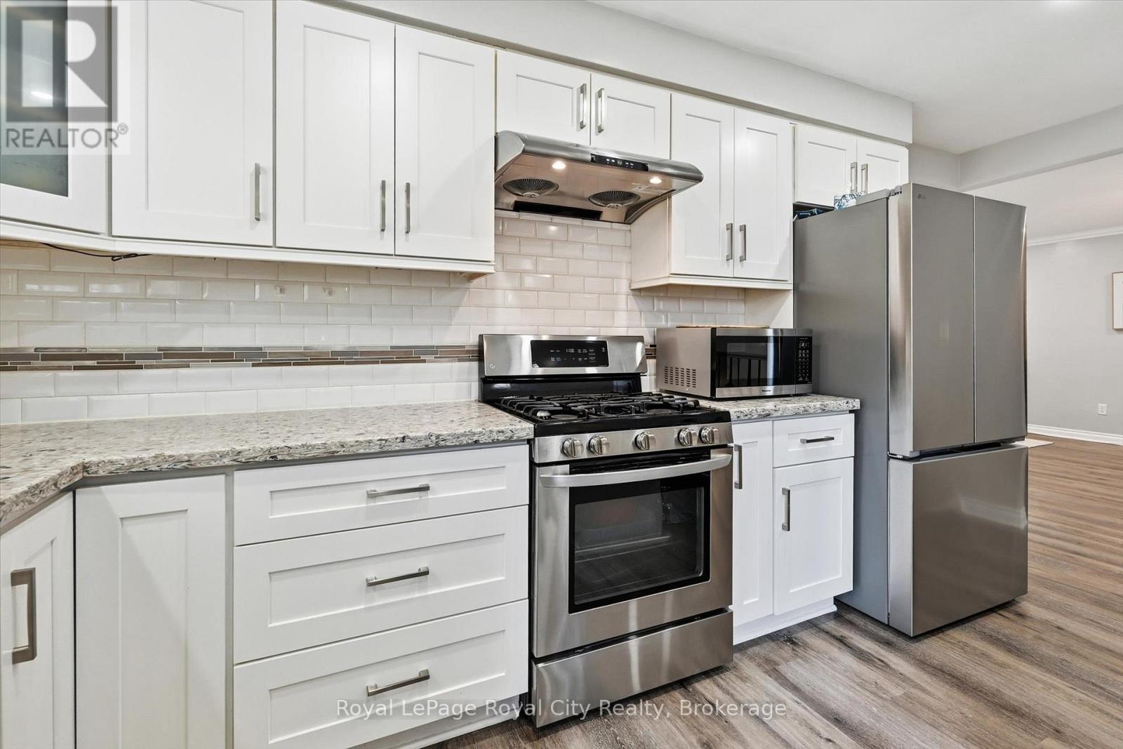 74 Summercrest Drive, Hamilton, Ontario  L8K 6G6 - Photo 15 - X12783960