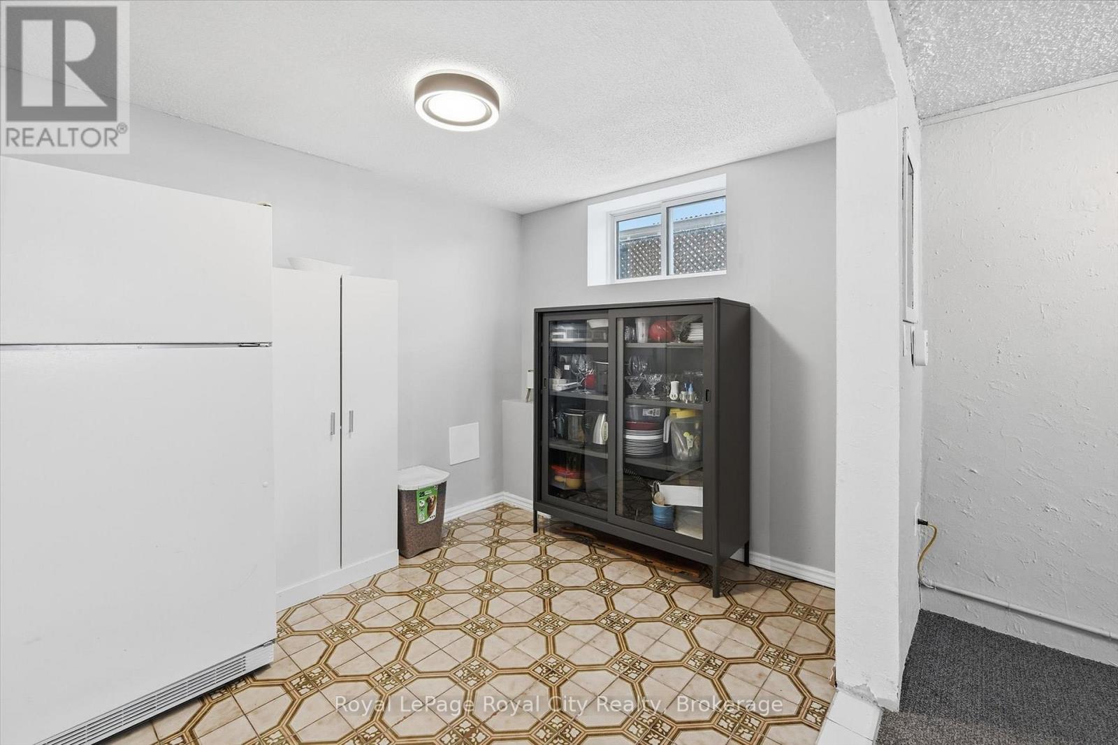 74 Summercrest Drive, Hamilton, Ontario  L8K 6G6 - Photo 32 - X12783960