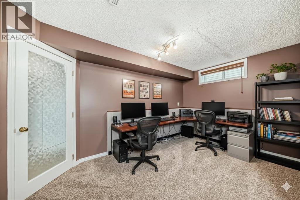 161 Douglasview Rise Se, Calgary, Alberta  T2Z 2H8 - Photo 30 - A2274803