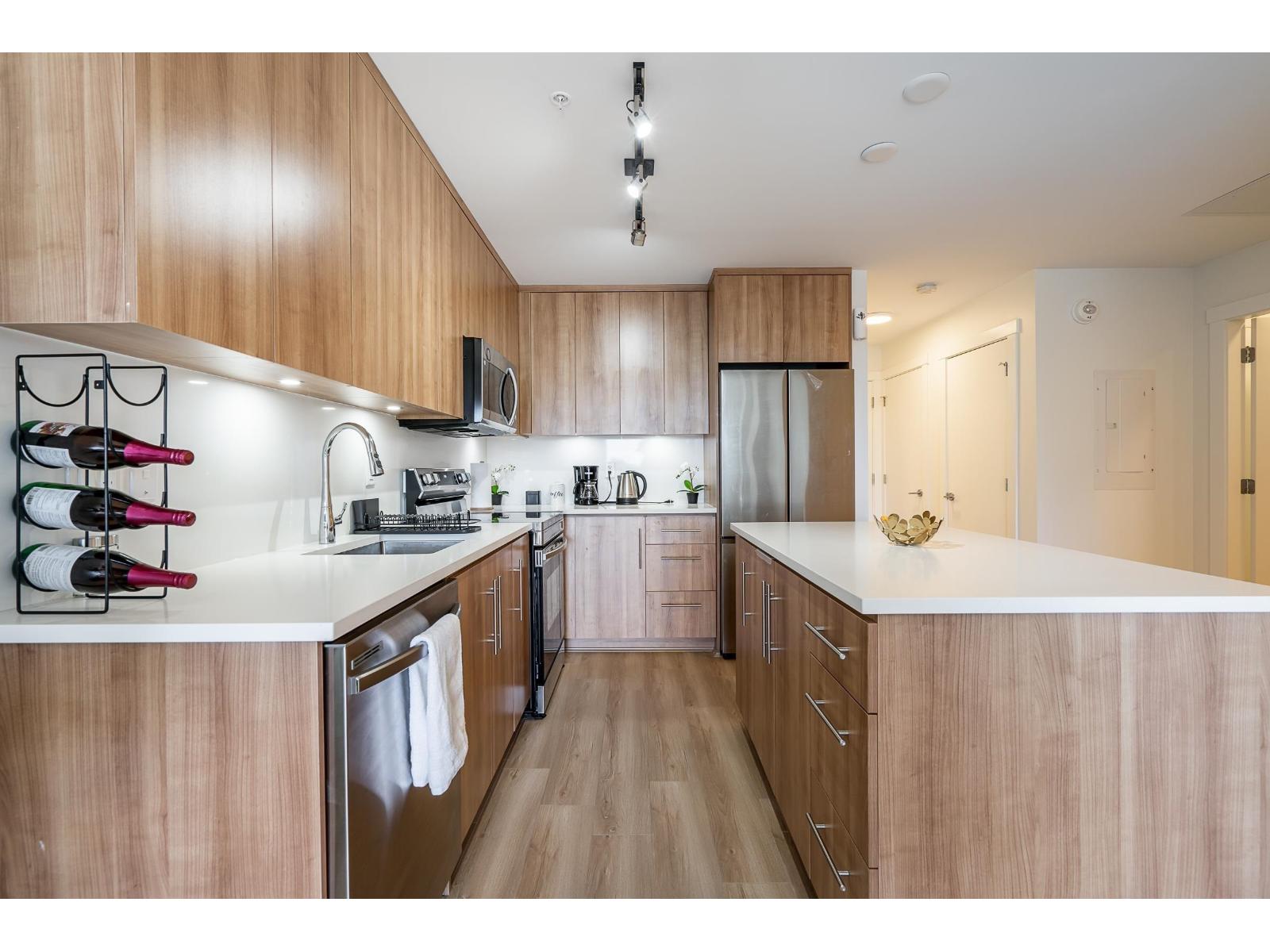 305 5420 208 Street, Langley, British Columbia  V3A 2J9 - Photo 4 - R3089216