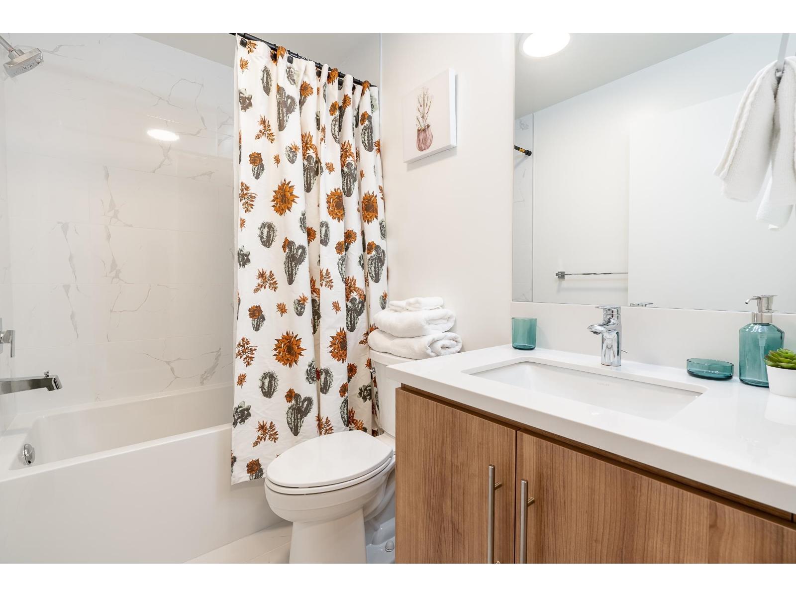 305 5420 208 Street, Langley, British Columbia  V3A 2J9 - Photo 6 - R3089216