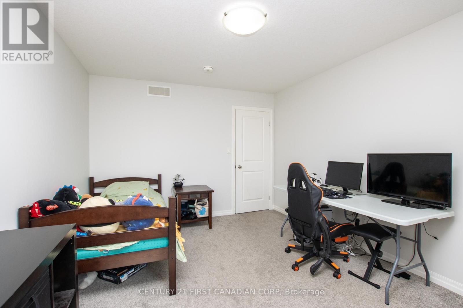 16 Arnold Street, Tillsonburg, Ontario  N4G 0G9 - Photo 17 - X12784046