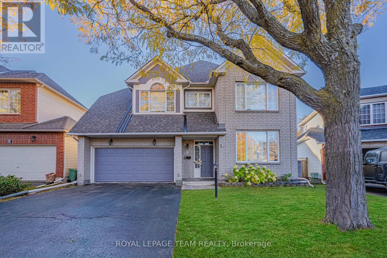7 Manorgate Place, Ottawa, Ontario  K2G 6L3 - Photo 1 - X12783934