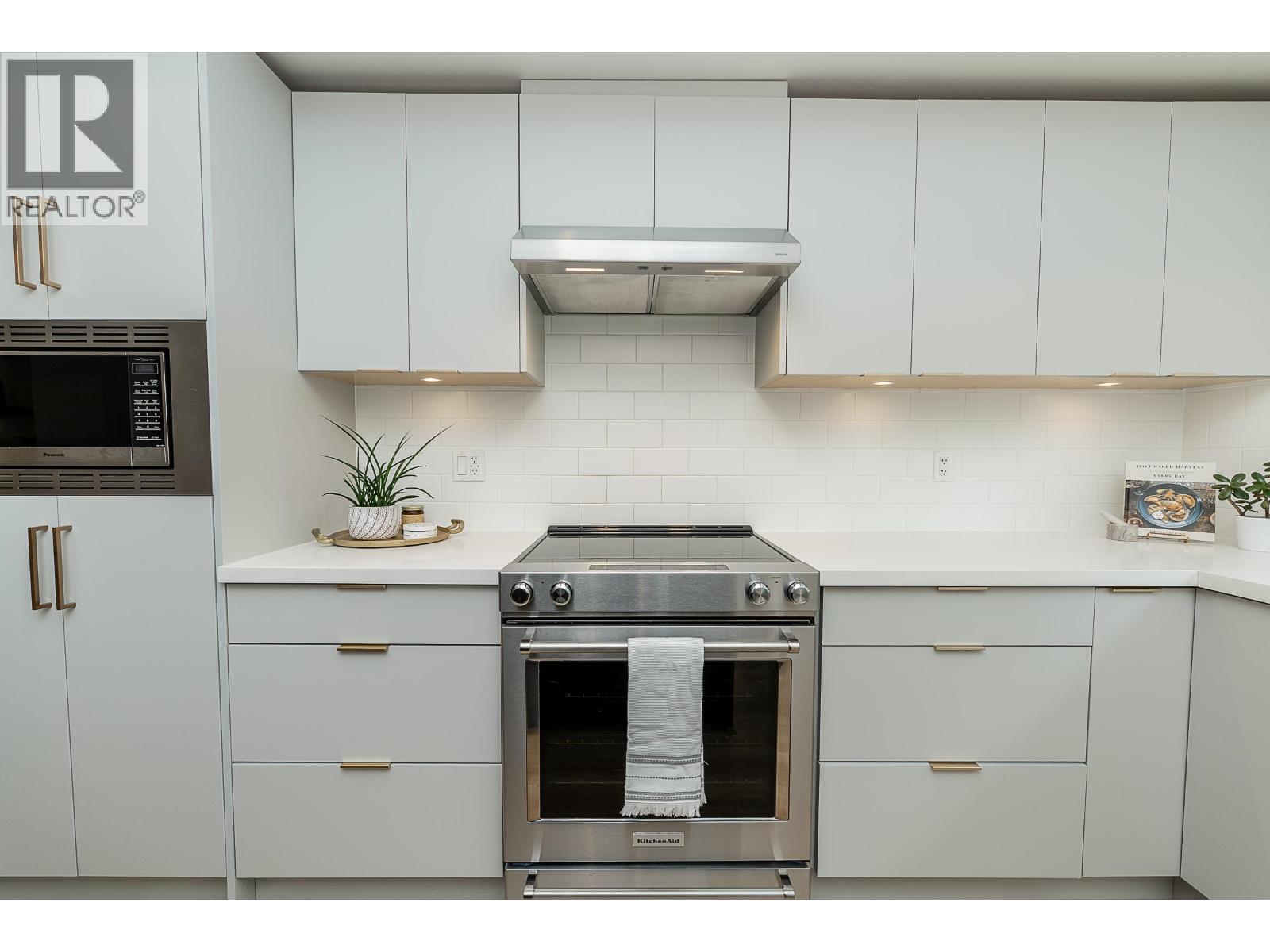 202 80 Elgin Street, Port Moody, British Columbia  V3H 0M6 - Photo 6 - R3089348