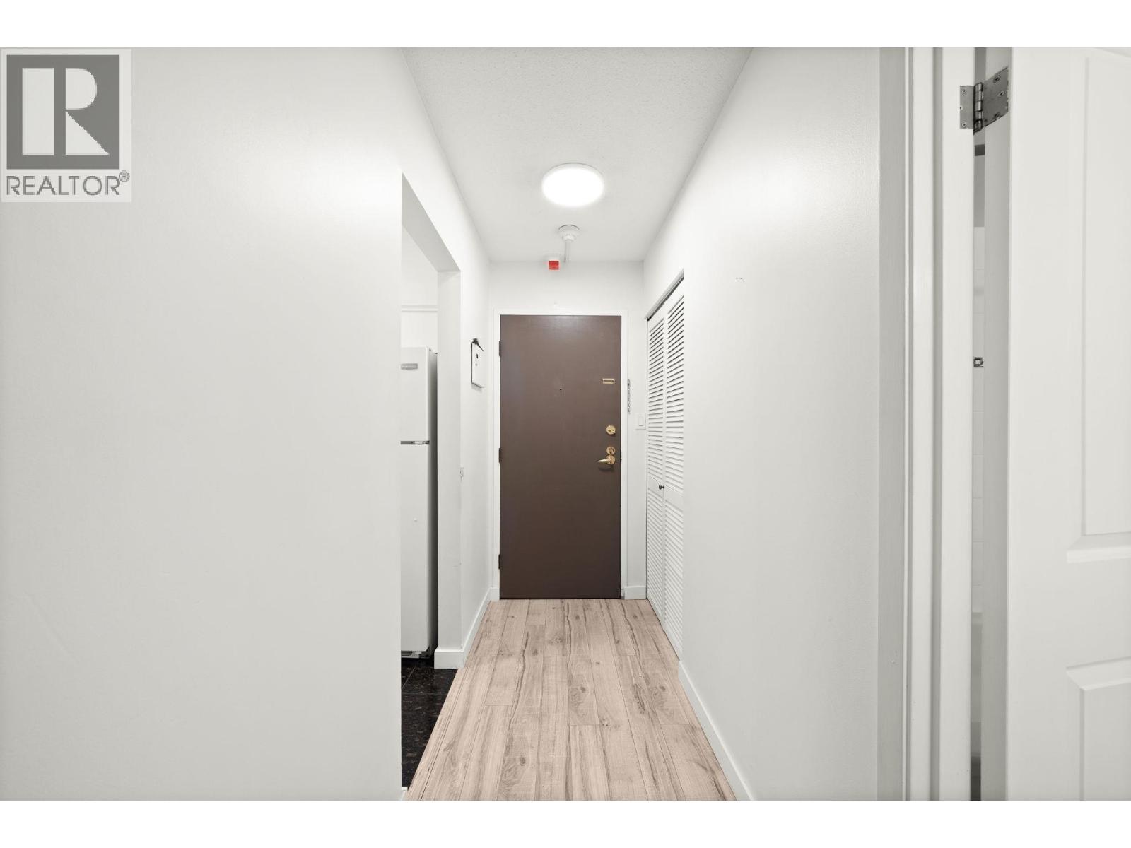 203 131 W 4th Street, North Vancouver, British Columbia  V7M 3C8 - Photo 10 - R3089397