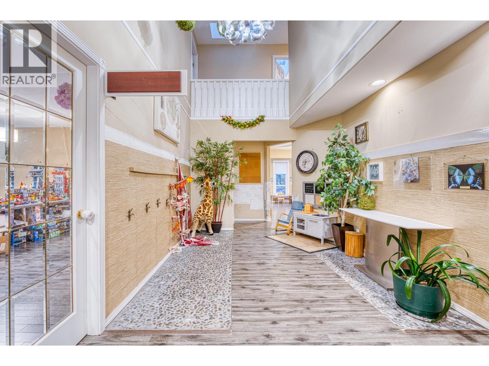 10800 Rochdale Drive, Richmond, British Columbia  V7A 3N6 - Photo 3 - R3089360