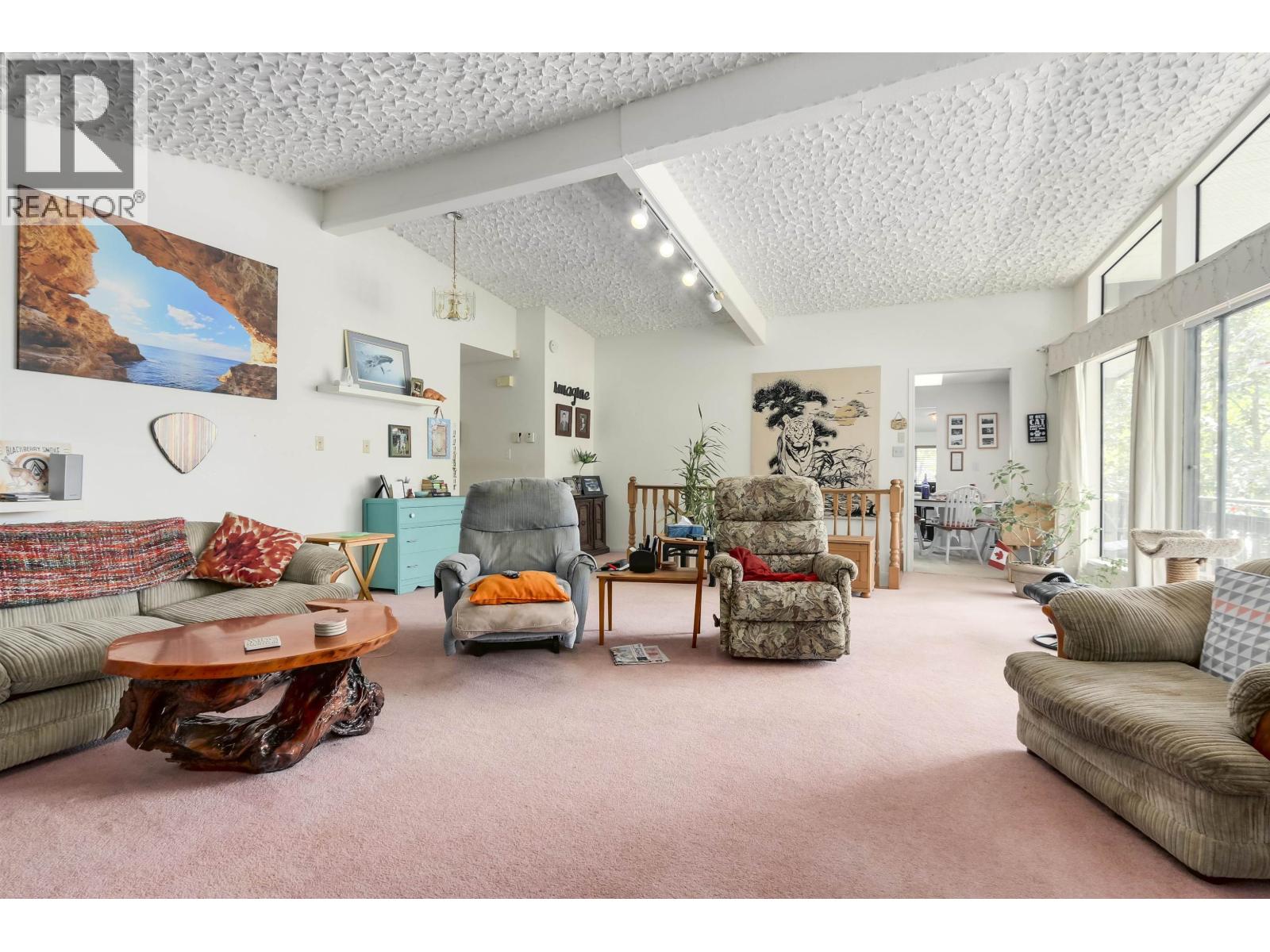 10640 Skagit Drive, Richmond, British Columbia  V7E 2A2 - Photo 4 - R3089386