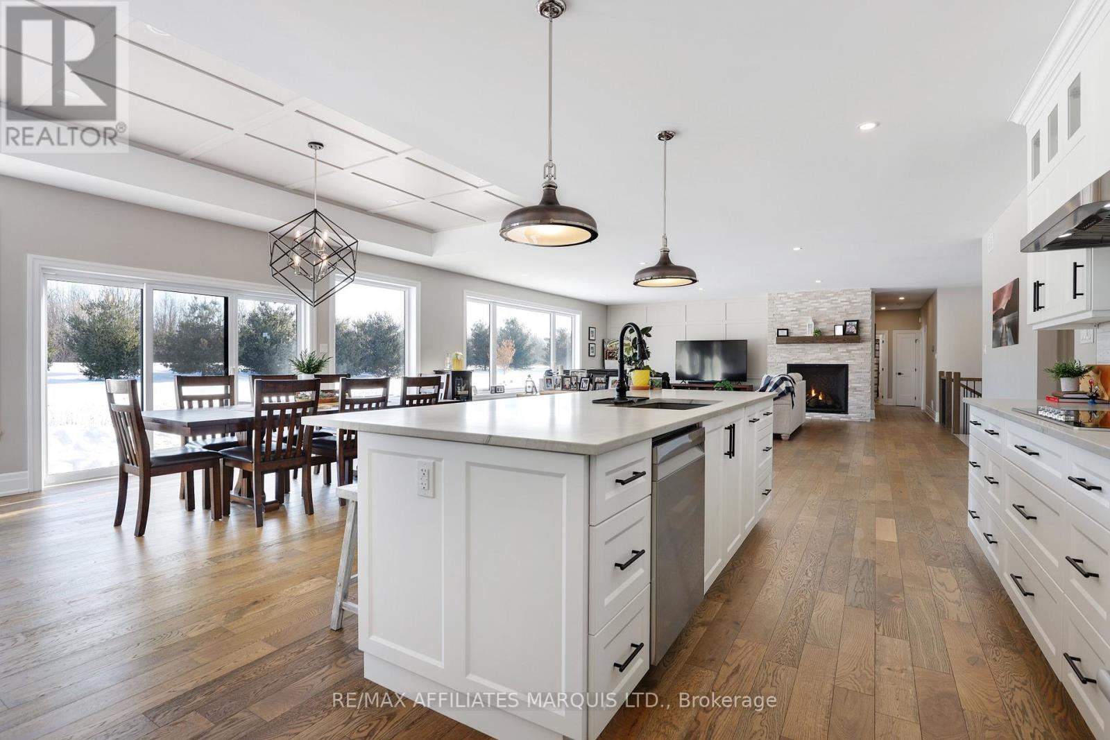 18150 St Laurent Boulevard, South Glengarry, Ontario  K6H 0G7 - Photo 14 - X12784058