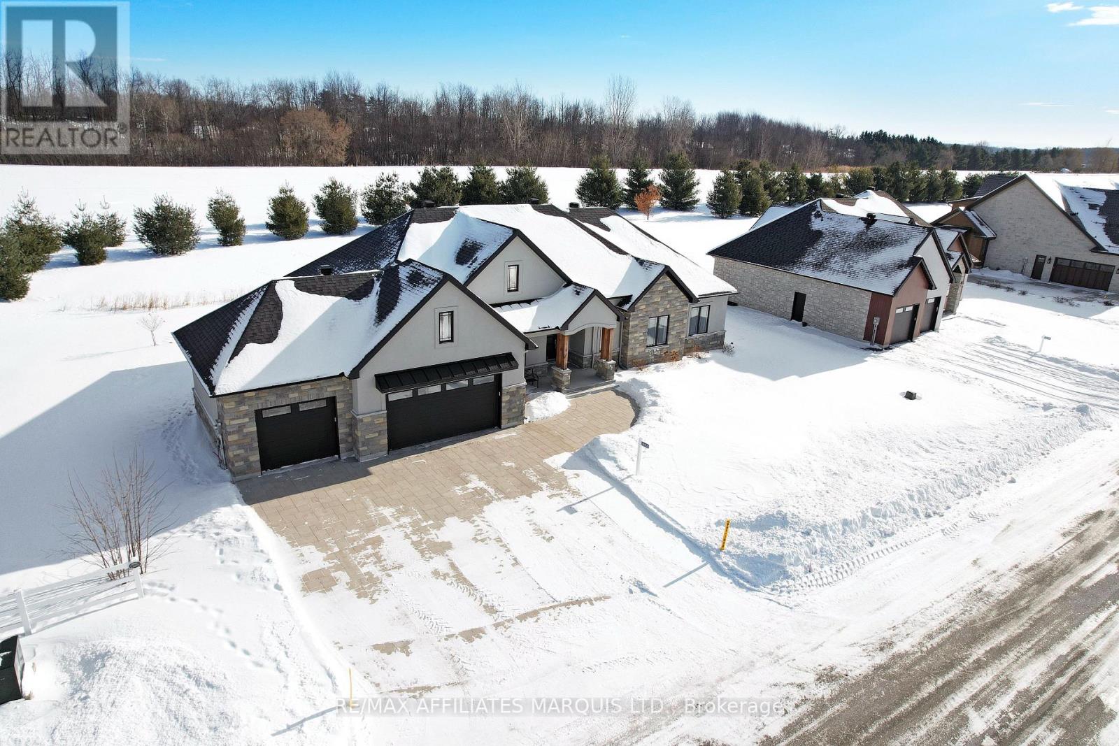 18150 St Laurent Boulevard, South Glengarry, Ontario  K6H 0G7 - Photo 28 - X12784058