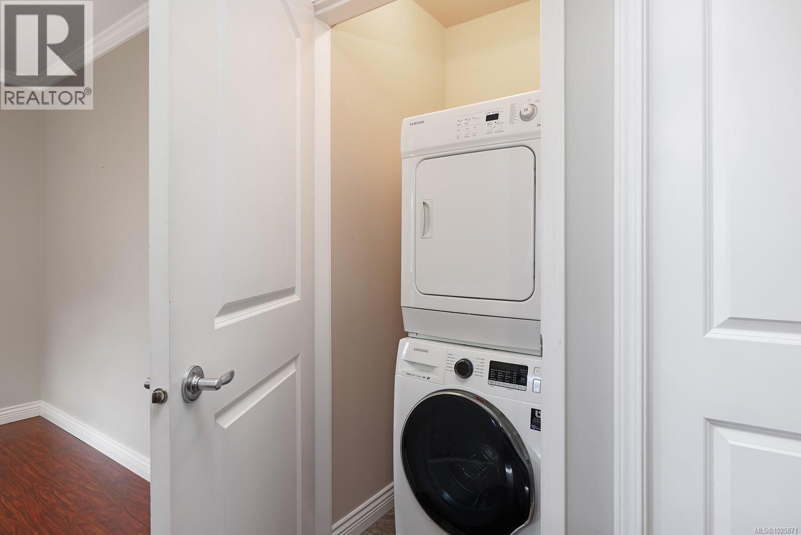 3367 First St, Cumberland, British Columbia  V0R 1S0 - Photo 28 - 1025871