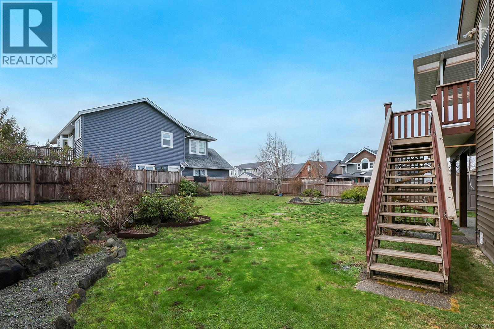 3367 First St, Cumberland, British Columbia  V0R 1S0 - Photo 34 - 1025871