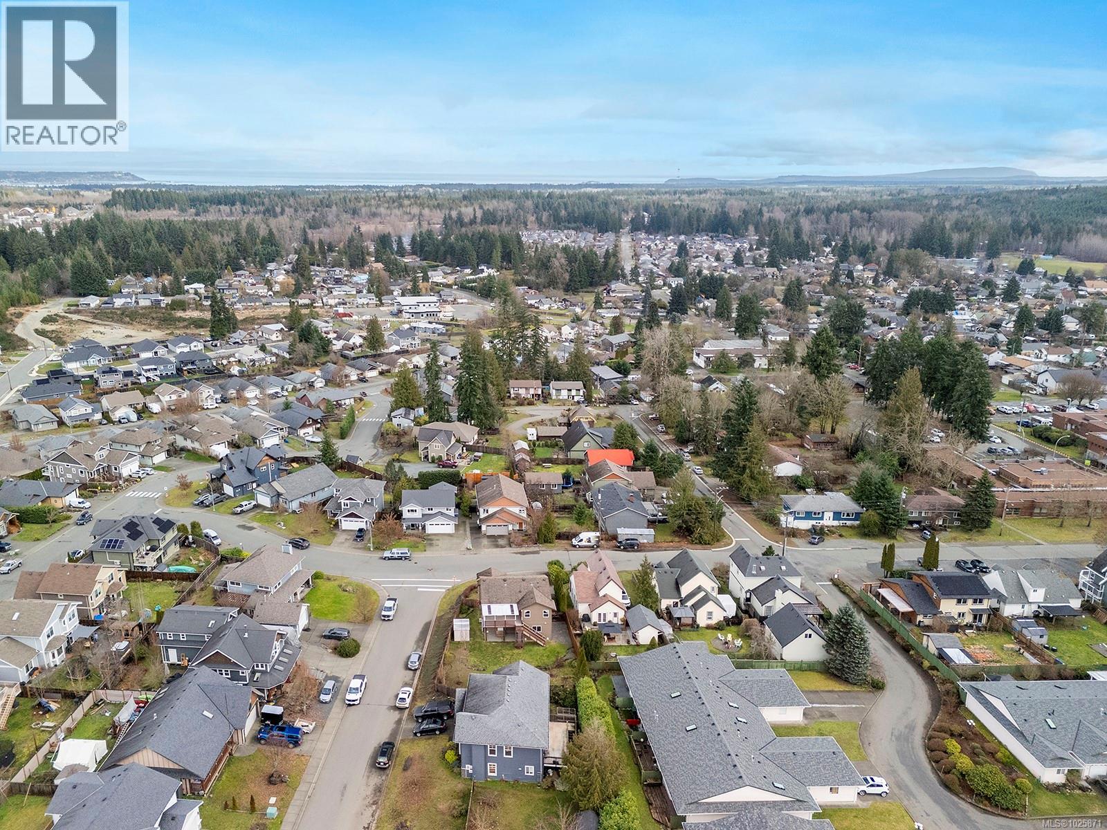 3367 First St, Cumberland, British Columbia  V0R 1S0 - Photo 38 - 1025871