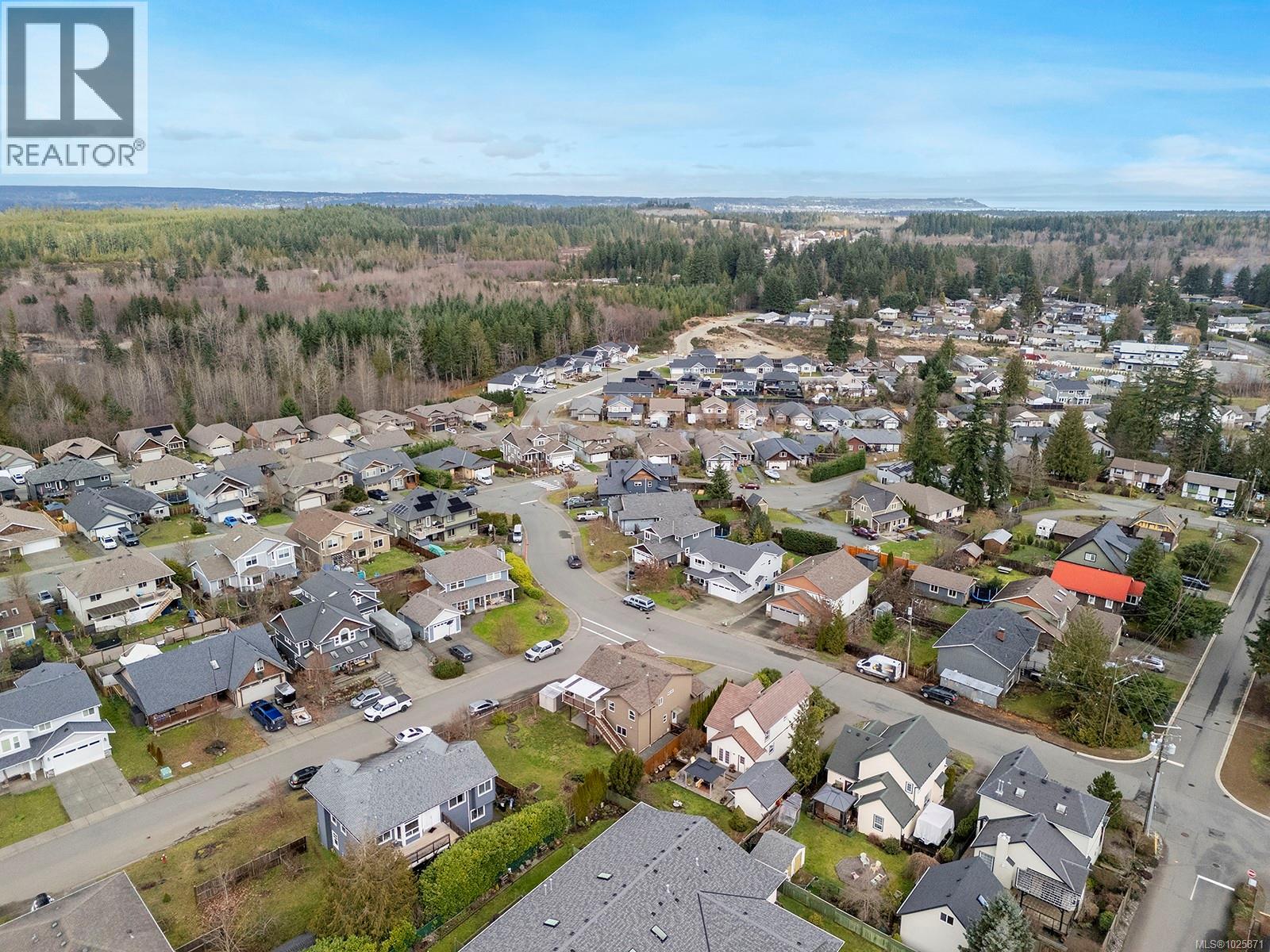 3367 First St, Cumberland, British Columbia  V0R 1S0 - Photo 39 - 1025871