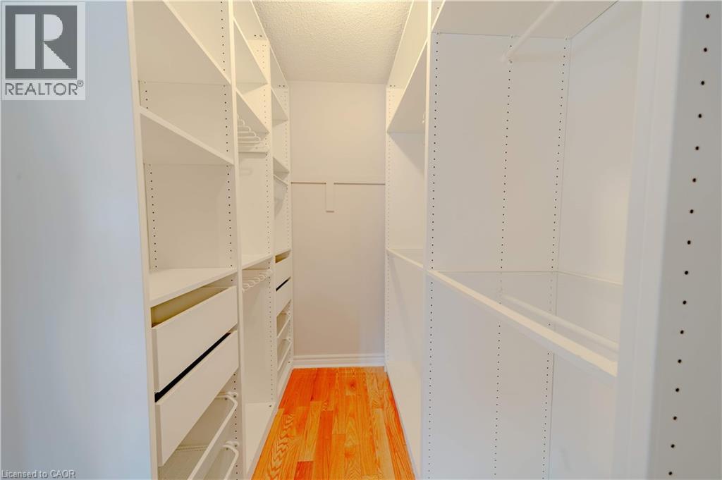 5918 Bassinger Place, Mississauga, Ontario  L5M 6K5 - Photo 32 - 40801690