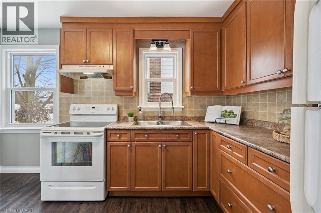 106 Belmont Avenue W, Kitchener, Ontario  N2M 1L4 - Photo 13 - 40802884