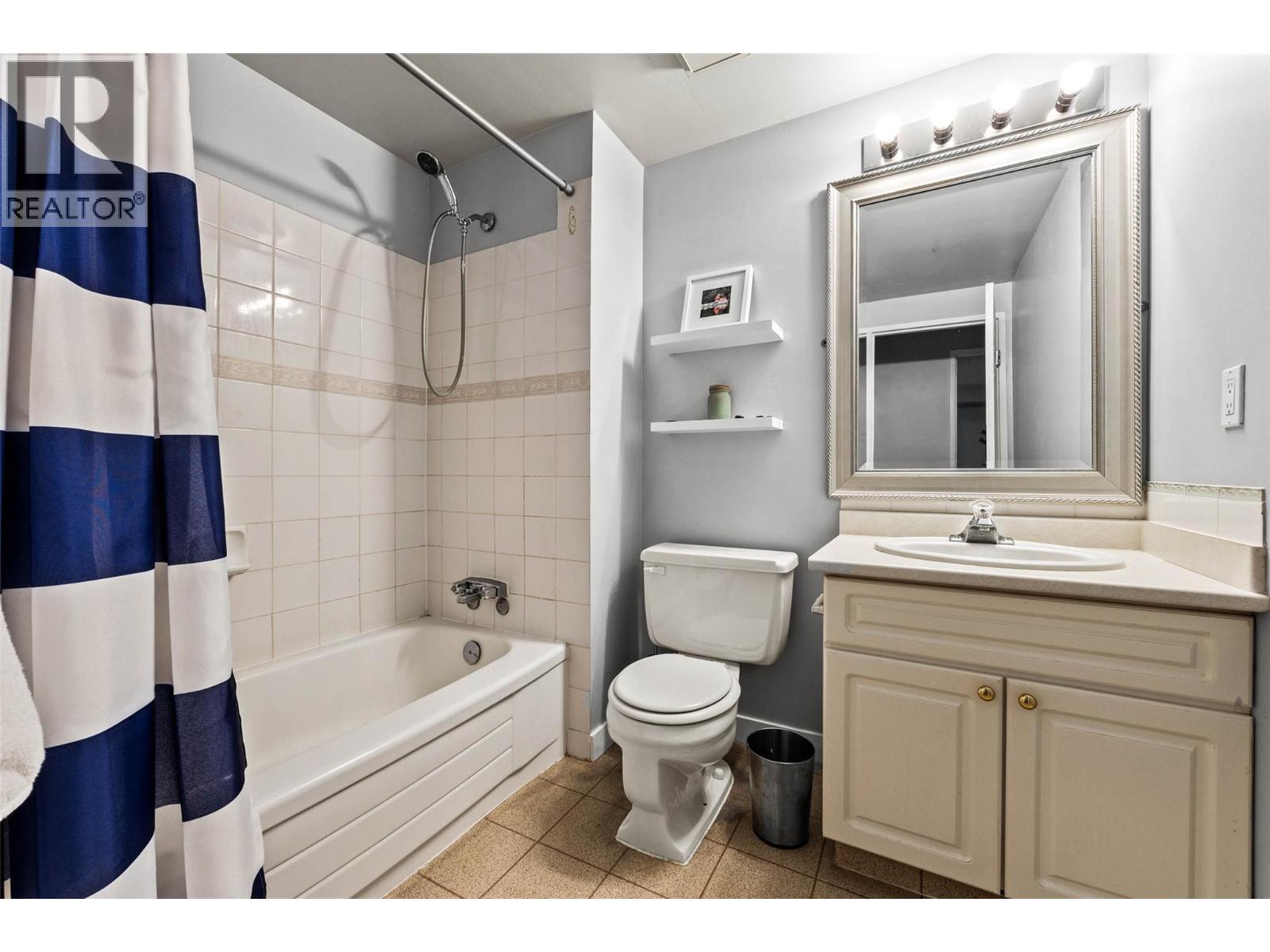 1560 Summit Drive Unit# 115, Kamloops, British Columbia  V2E 1R5 - Photo 8 - 10374973