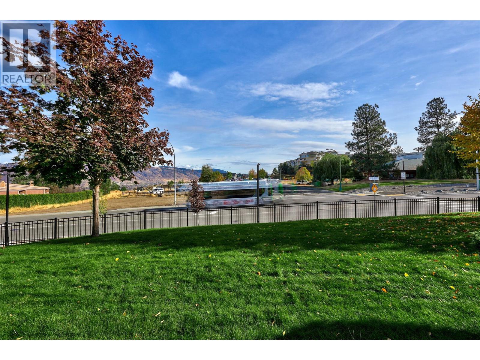 1560 Summit Drive Unit# 115, Kamloops, British Columbia  V2E 1R5 - Photo 2 - 10374973