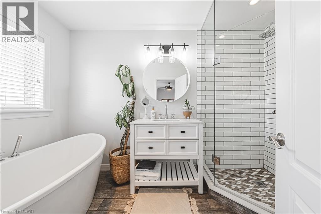 8 Matteo Trail, Hamilton, Ontario  L9B 0E8 - Photo 15 - 40784313