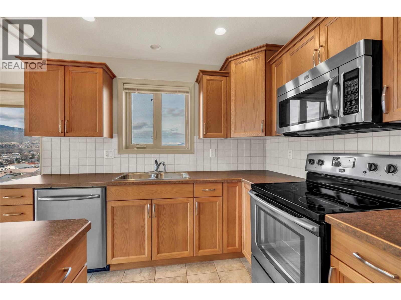 2113 Atkinson Street Unit# 705, Penticton, British Columbia  V2A 8R5 - Photo 13 - 10375806