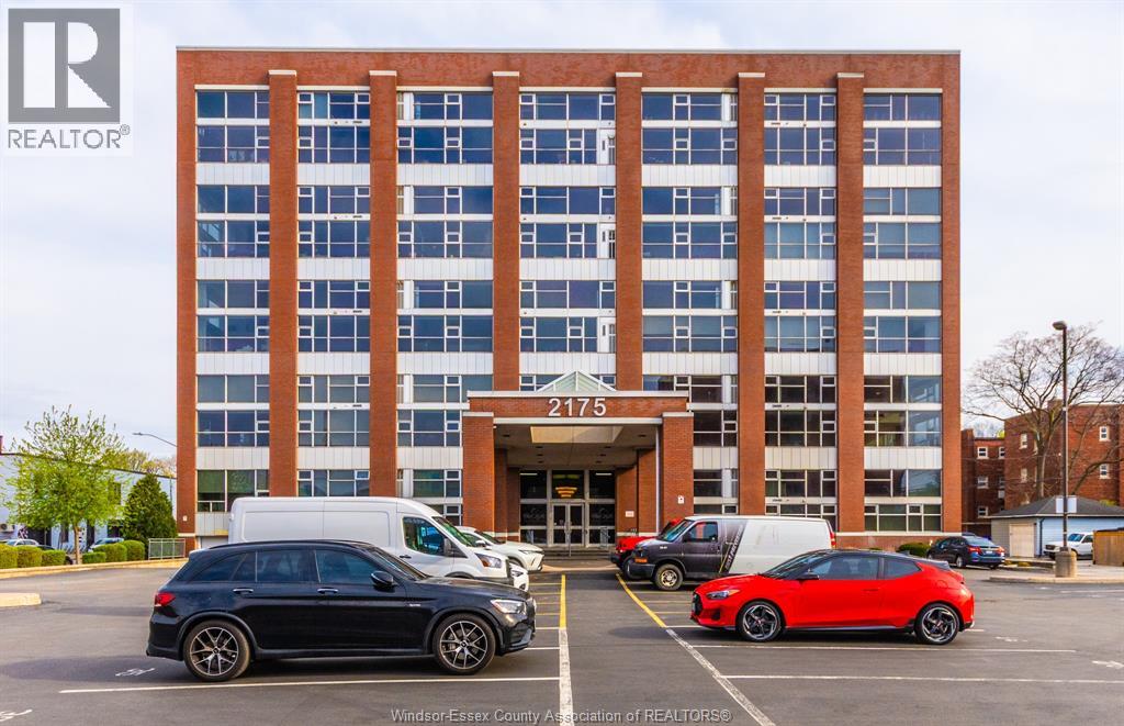 2175 Wyandotte Street East Unit# 303, Windsor, Ontario  N8Y 5B9 - Photo 1 - 26003156