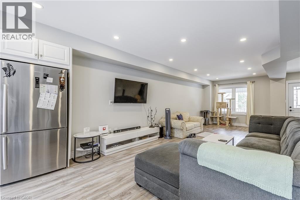 88 N Rosslyn Avenue N, Hamilton, Ontario  L8L 7P4 - Photo 8 - 40804870