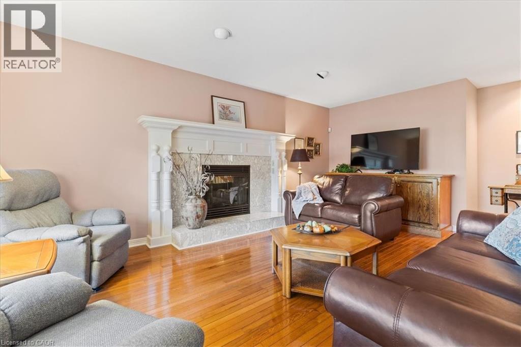 599 Stonebury Crescent, Waterloo, Ontario  N2K 3R2 - Photo 16 - 40804251