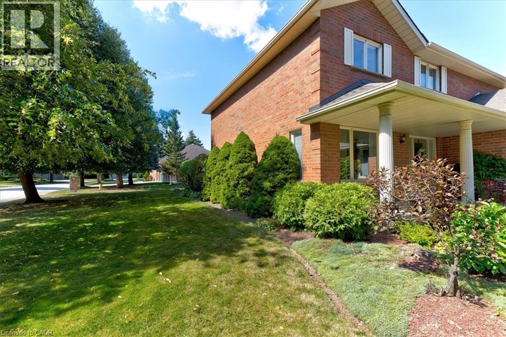 599 Stonebury Crescent, Waterloo, Ontario  N2K 3R2 - Photo 35 - 40804251