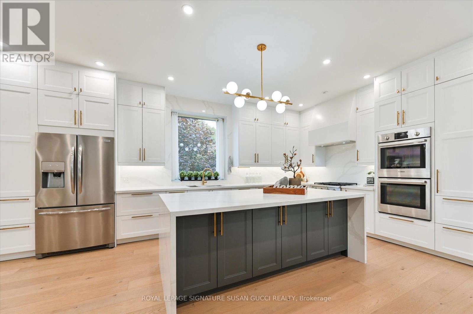 32 Treadway Boulevard, Toronto, Ontario  M4C 2Z7 - Photo 12 - E12783980